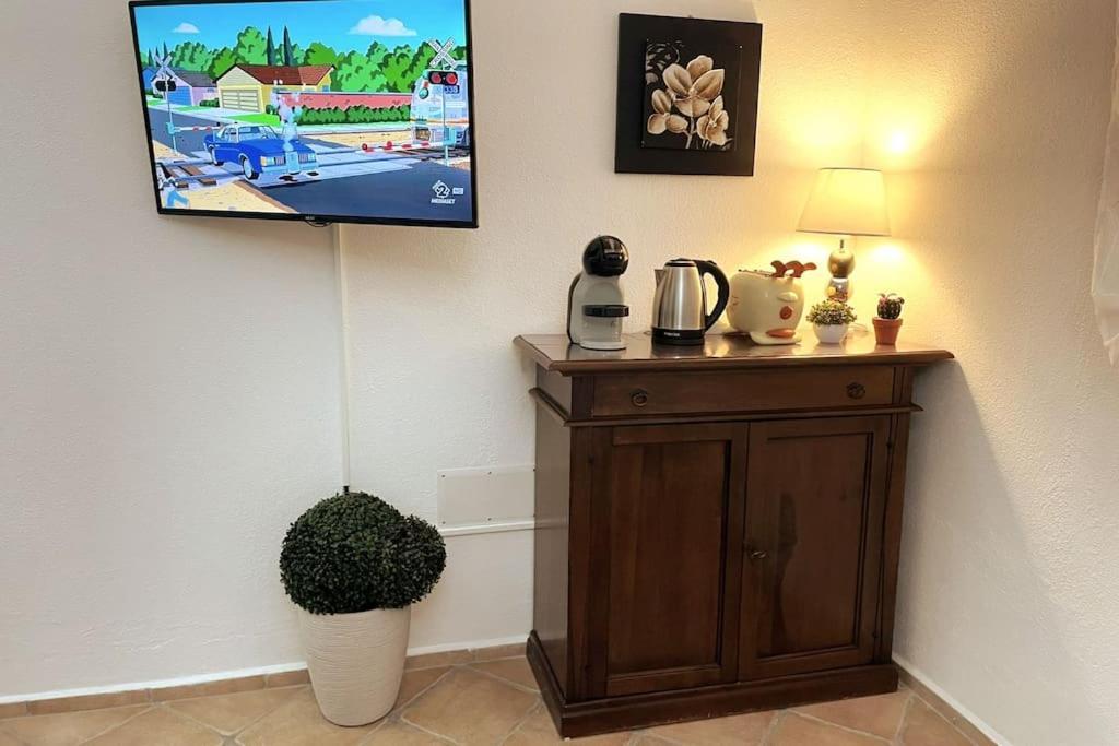 Looney Tunes Home Olbia Exteriör bild